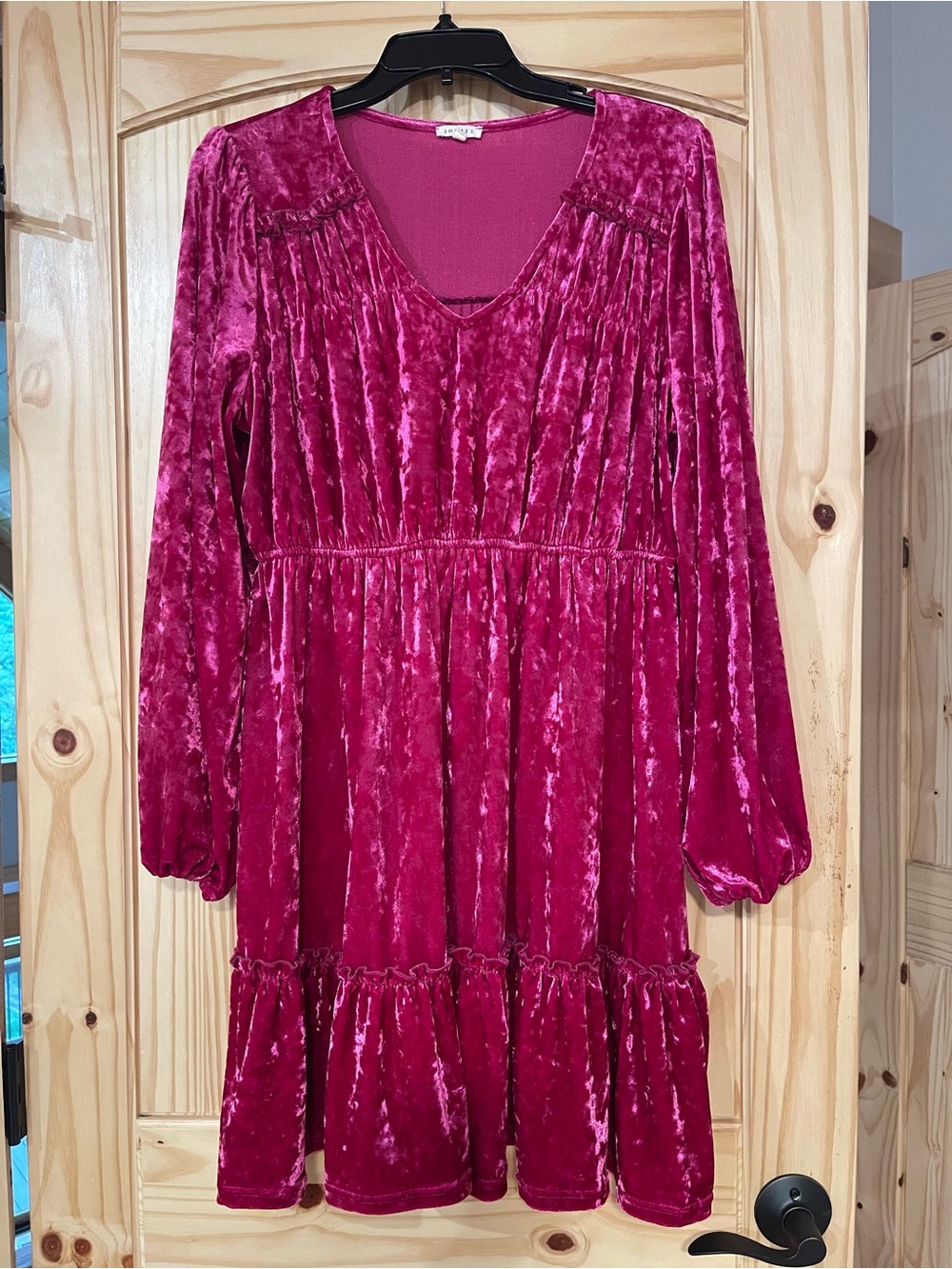 JODIFL Girls Velvet Tiered Long-Sleeve Dress in Raspberry Red